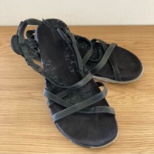 Merrell Size 11 Black Strappy Sandals